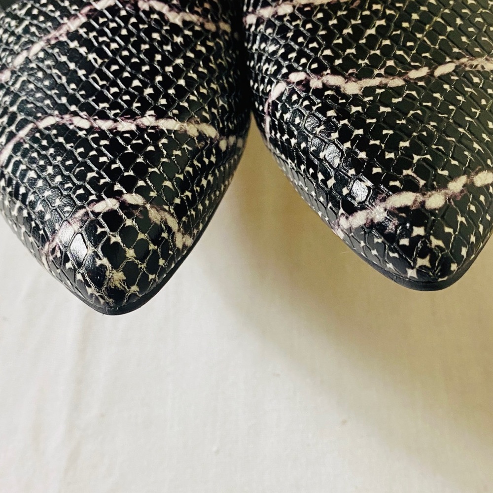 Marc Fisher Ltd Sage Pointed Toe Flat! - image 4